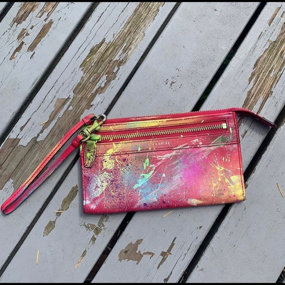 Coach wristlet - Picture 1 of 2